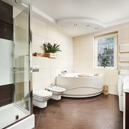 Lumina Spacious Near The Railway Station * Warsaw