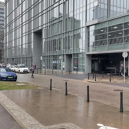 דירה Lumina Spacious Near The Zachodnia Station ורשה